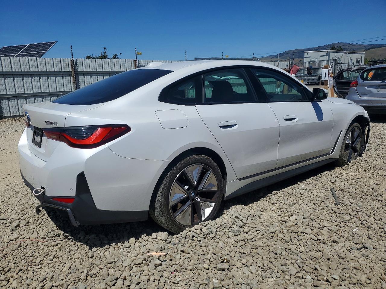 2023 BMW I4 Edrive 40 - zdjęcie 3