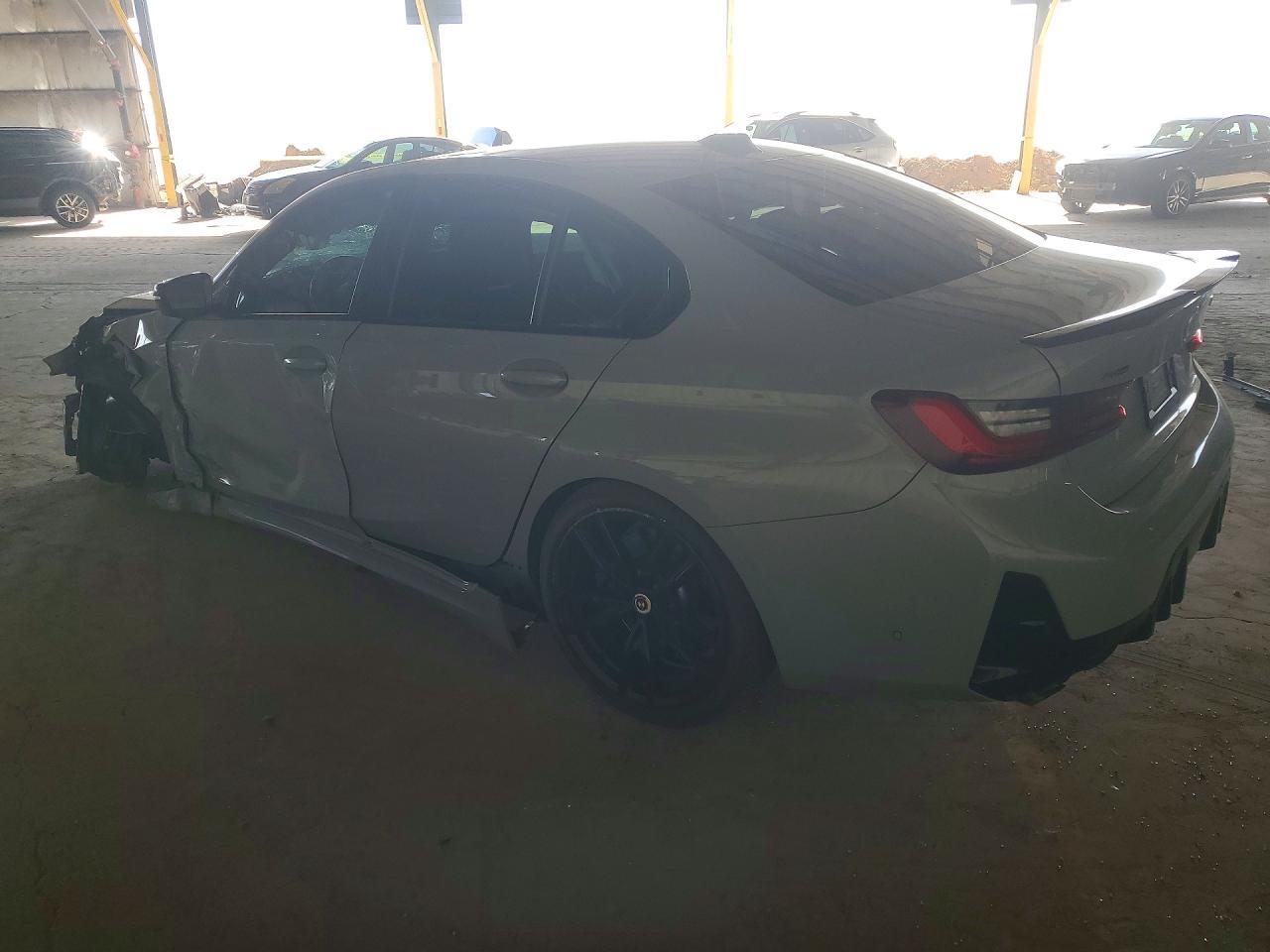 2023 BMW M340Xi - zdjęcie 2