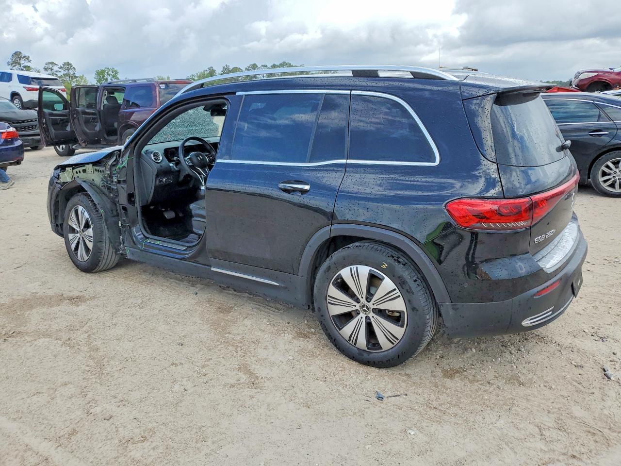 2023 Mercedes-Benz Eqb 250+ - zdjęcie 2