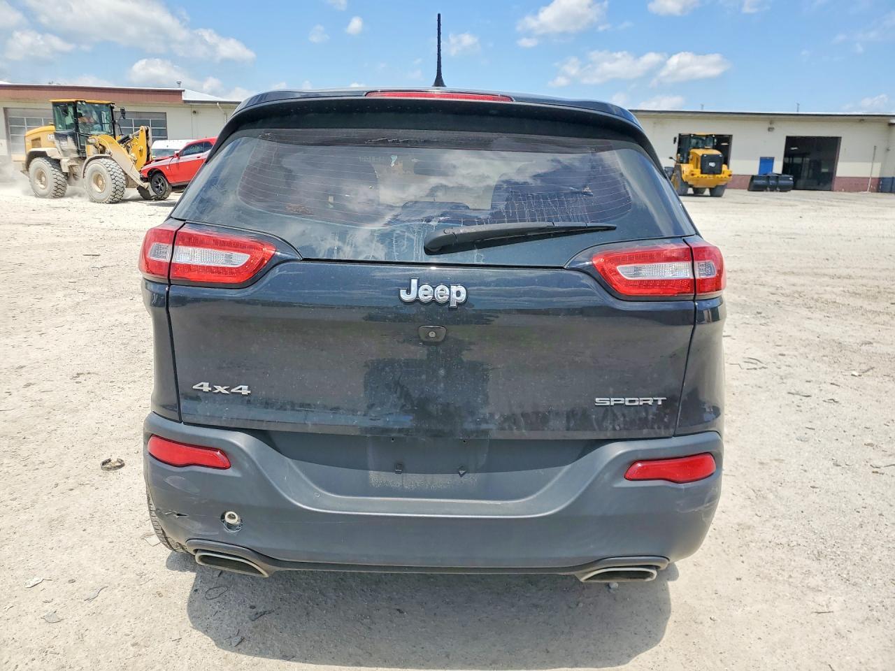 2016 Jeep Cherokee Sport - zdjęcie 6