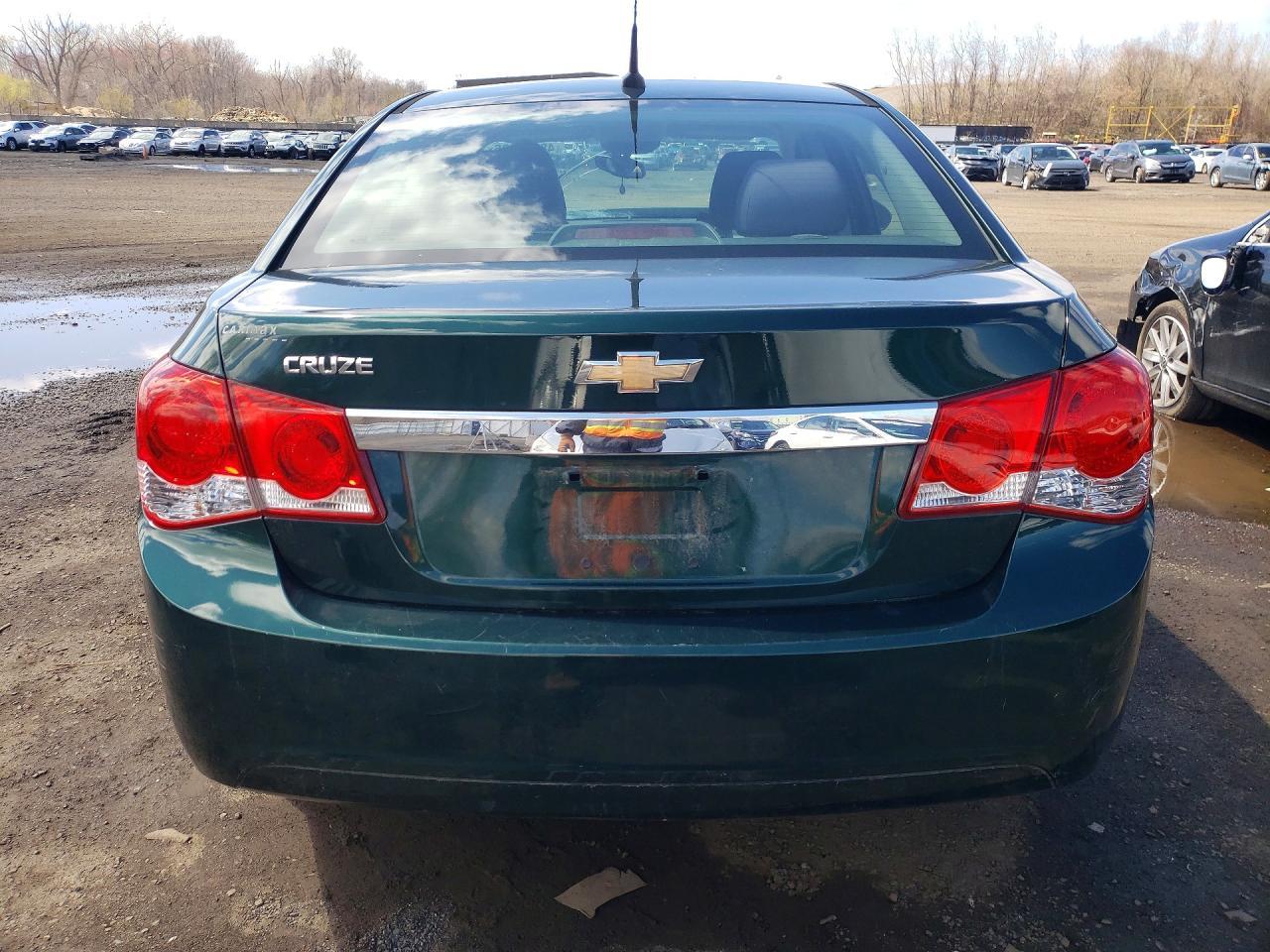 2014 Chevrolet Cruze Ls - zdjęcie 6