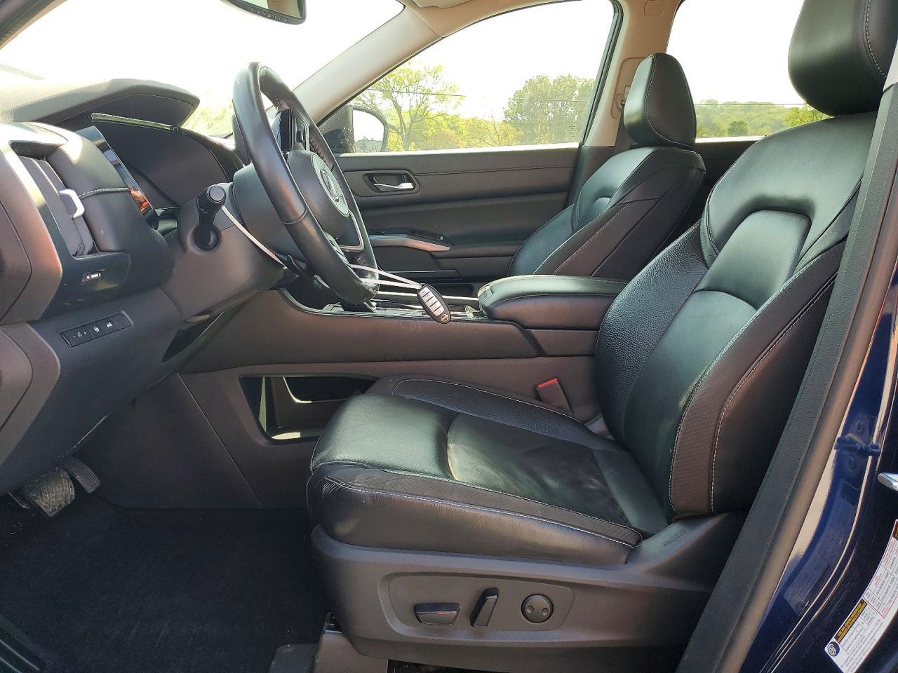 2022 Nissan Pathfinder Sl - zdjęcie 7