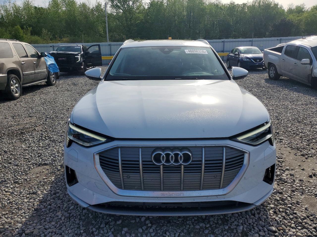 2022 Audi E-Tron Premium Plus - zdjęcie 5