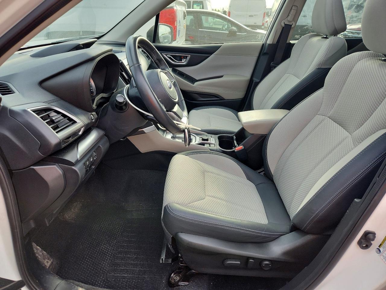 2021 Subaru Forester Premium - zdjęcie 7