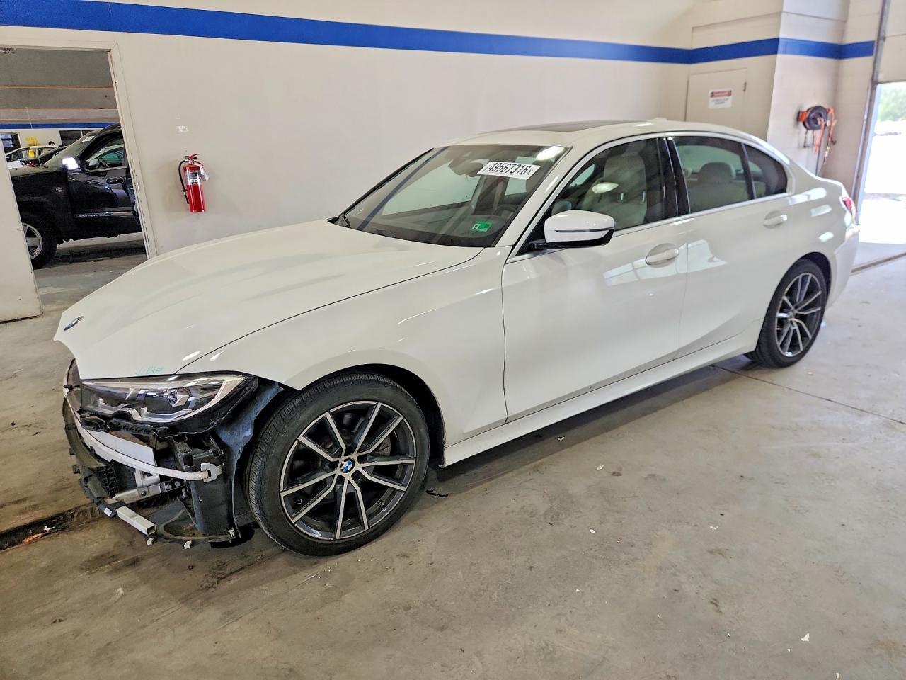 2020 BMW 330I - zdjęcie główne
