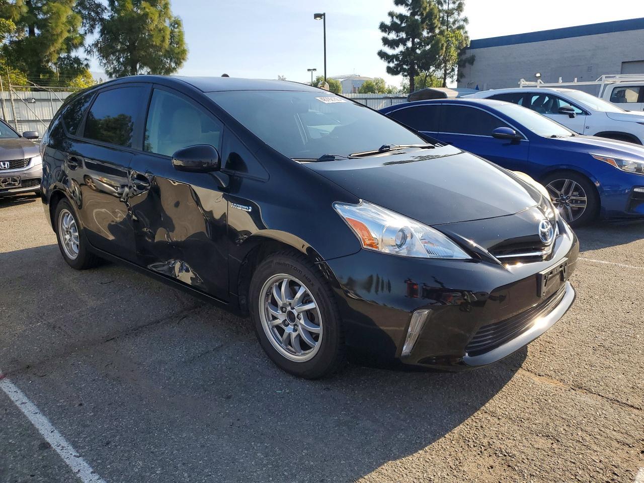 2014 Toyota Prius V Three - zdjęcie 4