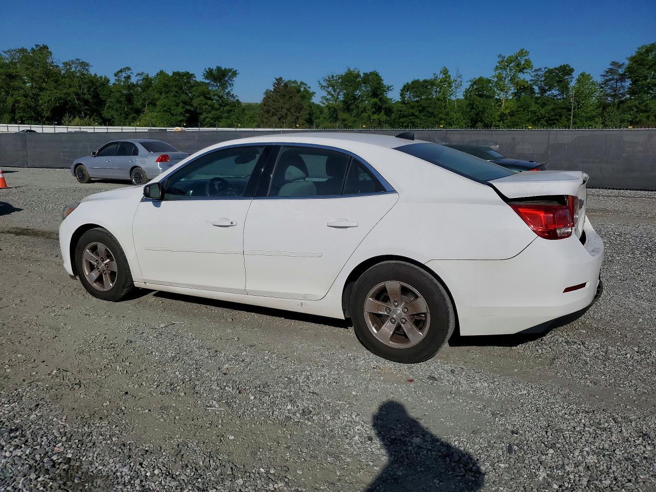 2014 Chevrolet Malibu Ls - zdjęcie 2
