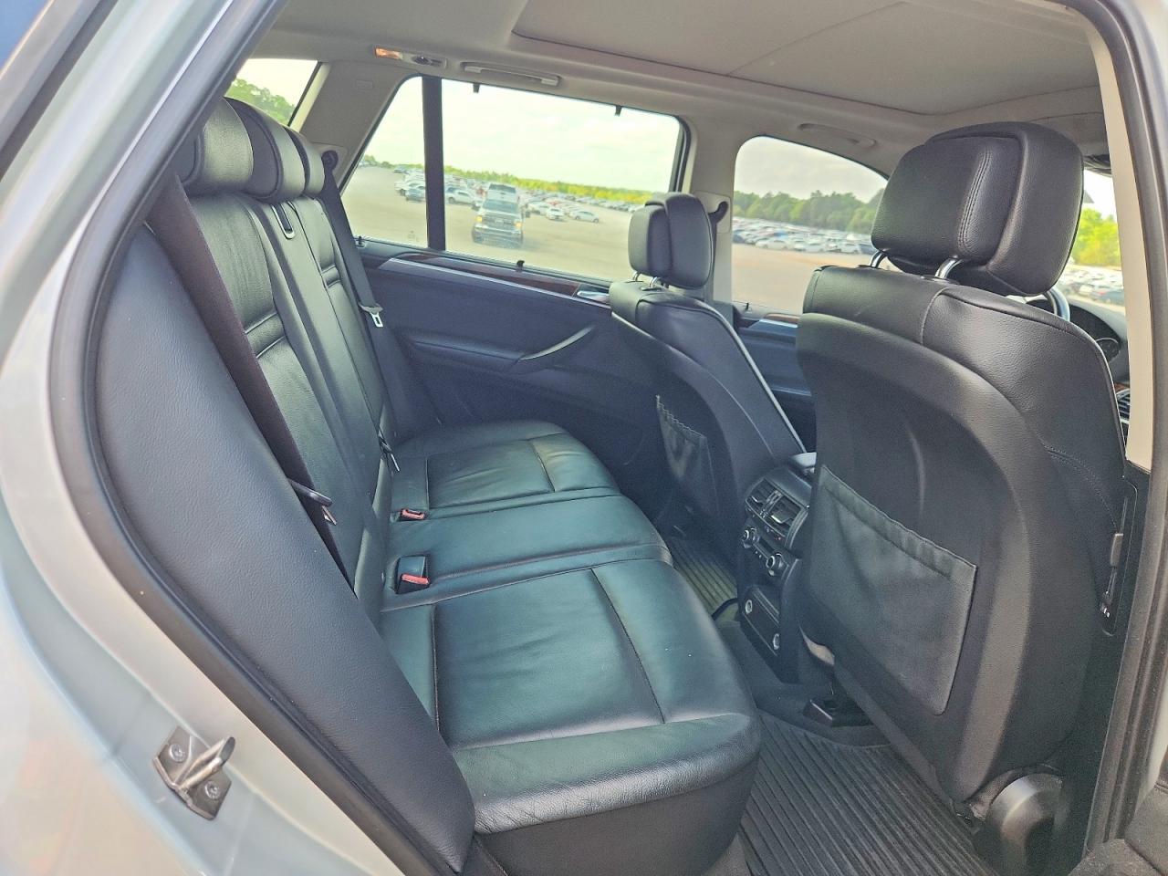 2013 BMW X5 xDrive35I - zdjęcie 11