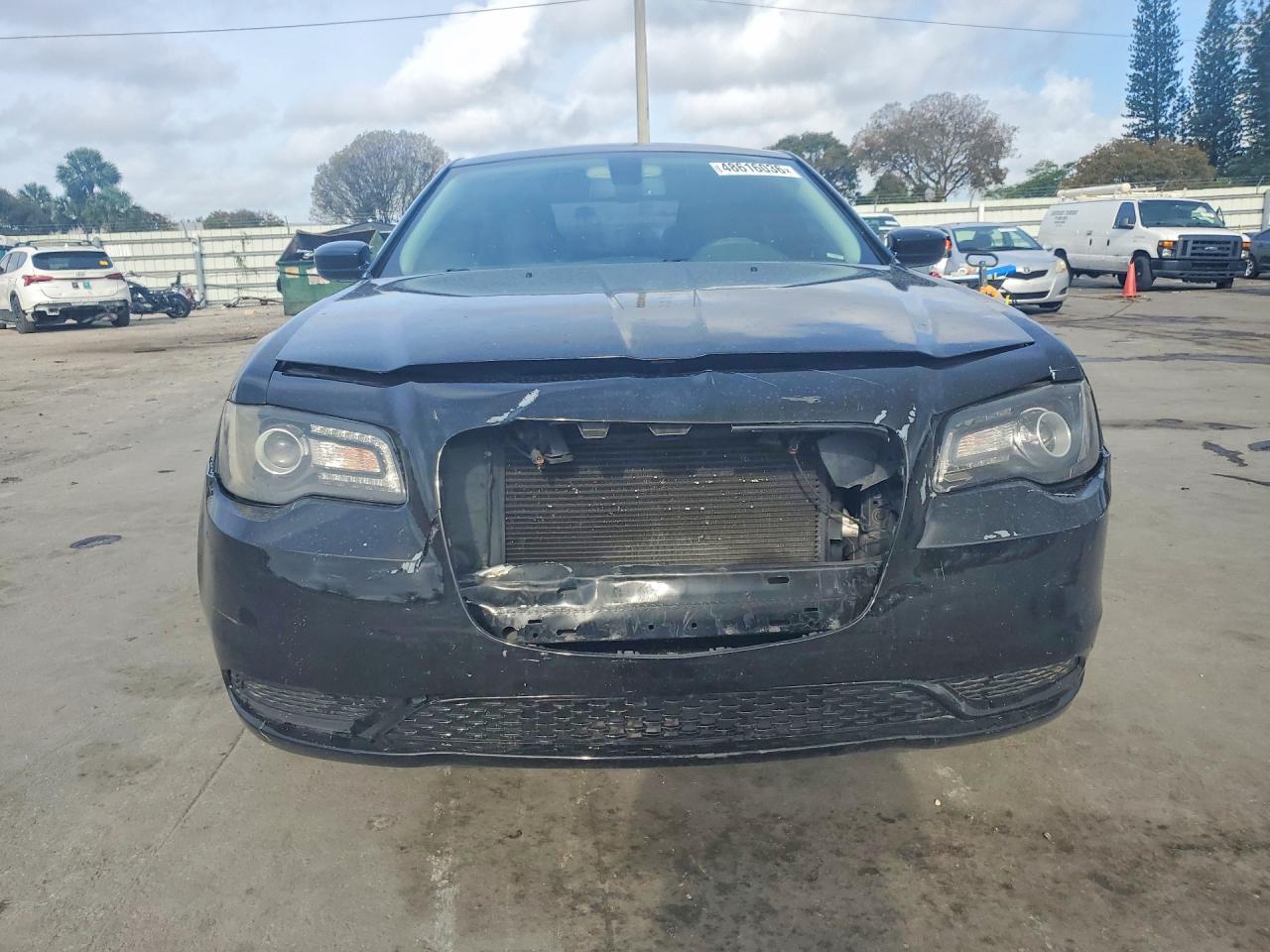 2019 Chrysler 300 Touring - zdjęcie 5