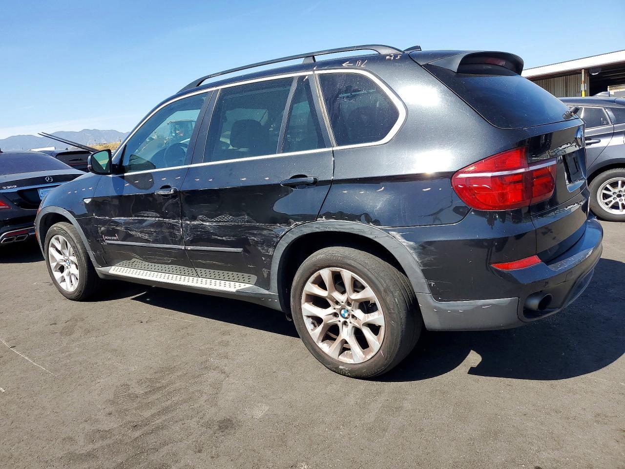 2013 BMW X5 xDrive35I - zdjęcie 2