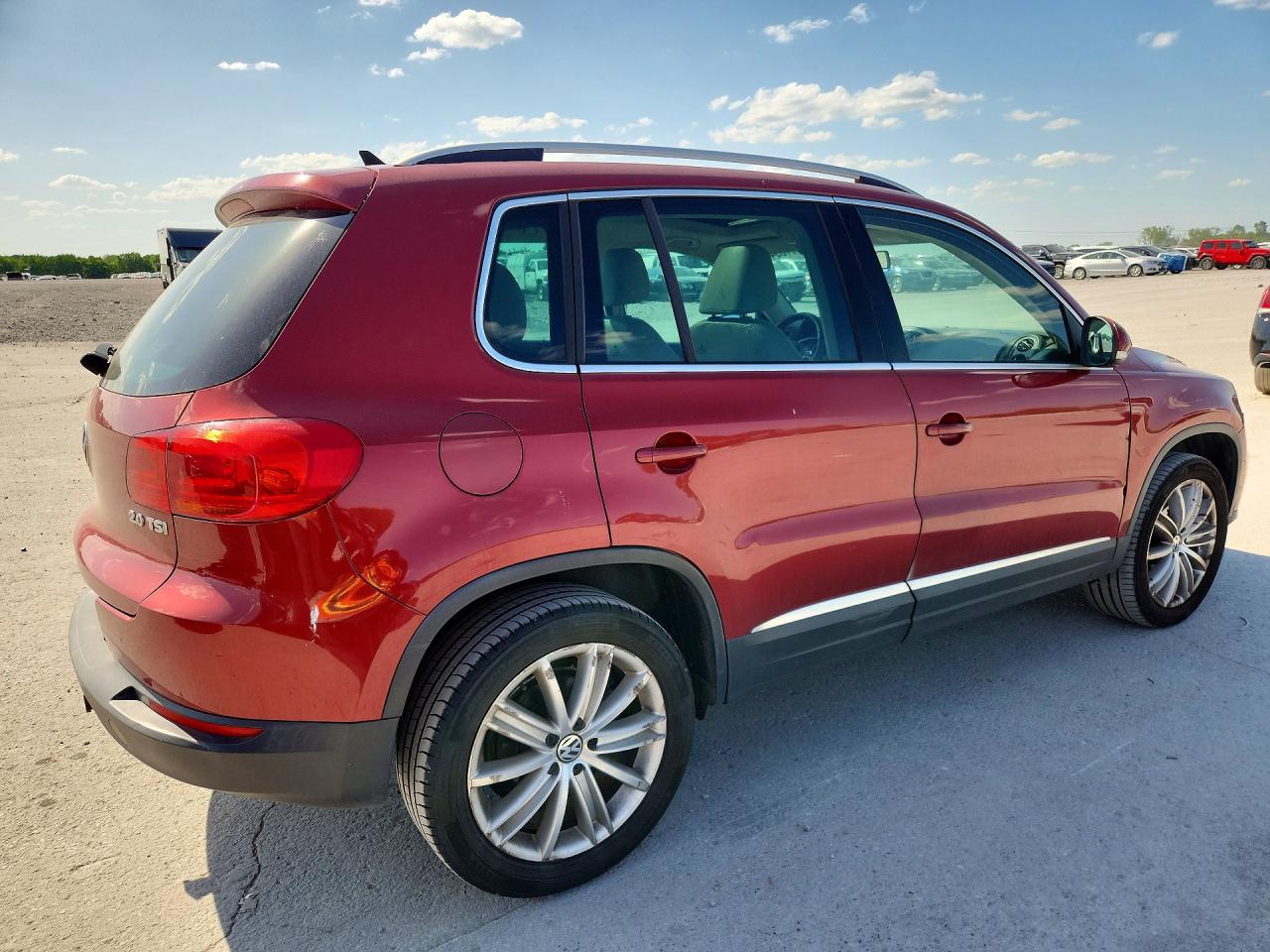 2013 Volkswagen Tiguan S - zdjęcie 3