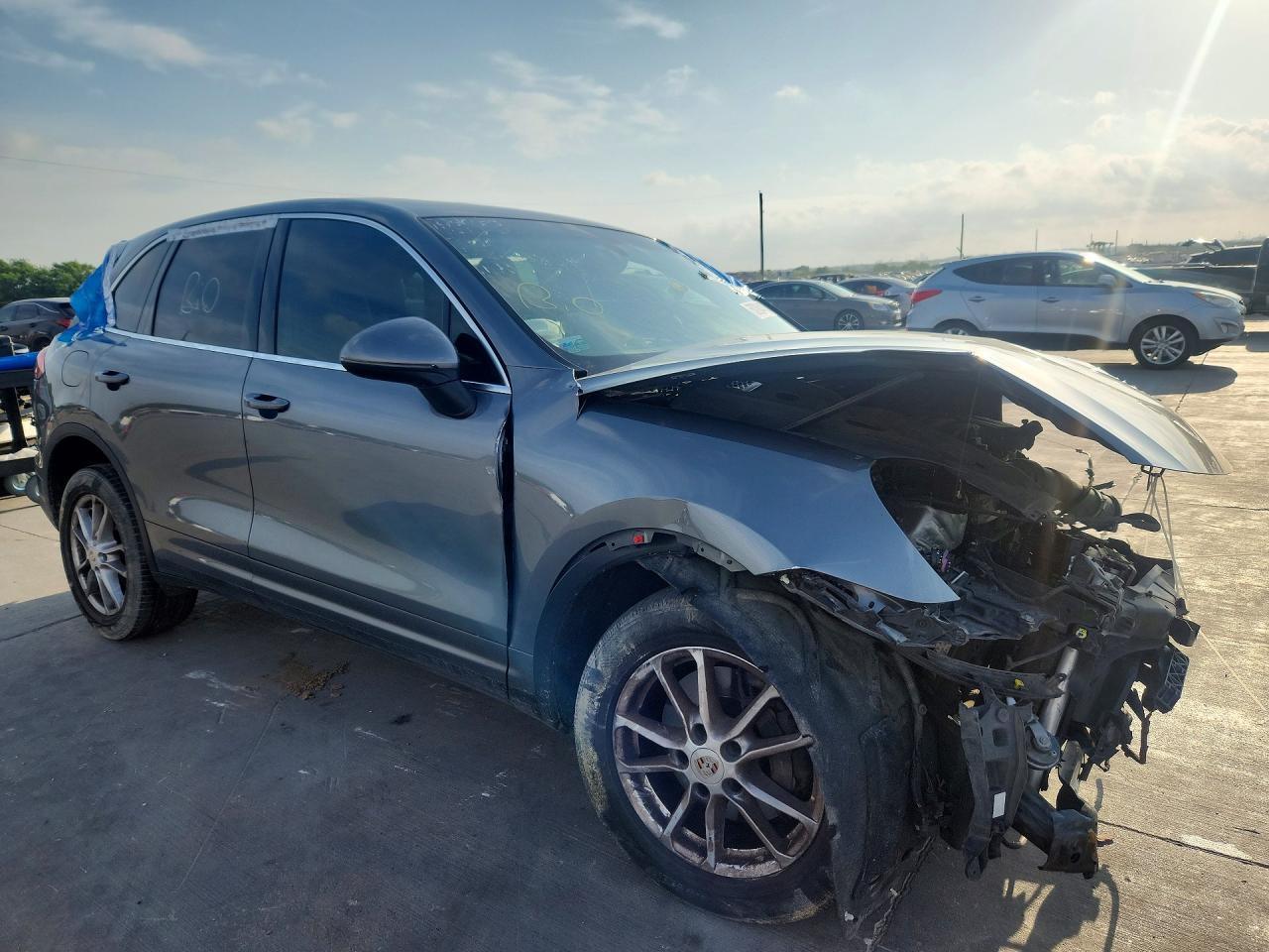 2016 Porsche Cayenne - zdjęcie 4