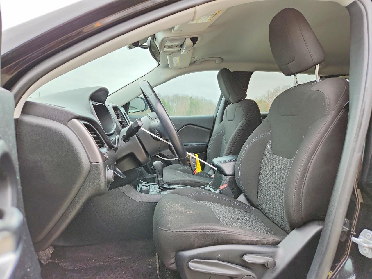 2019 Jeep Cherokee Latitude - zdjęcie 7