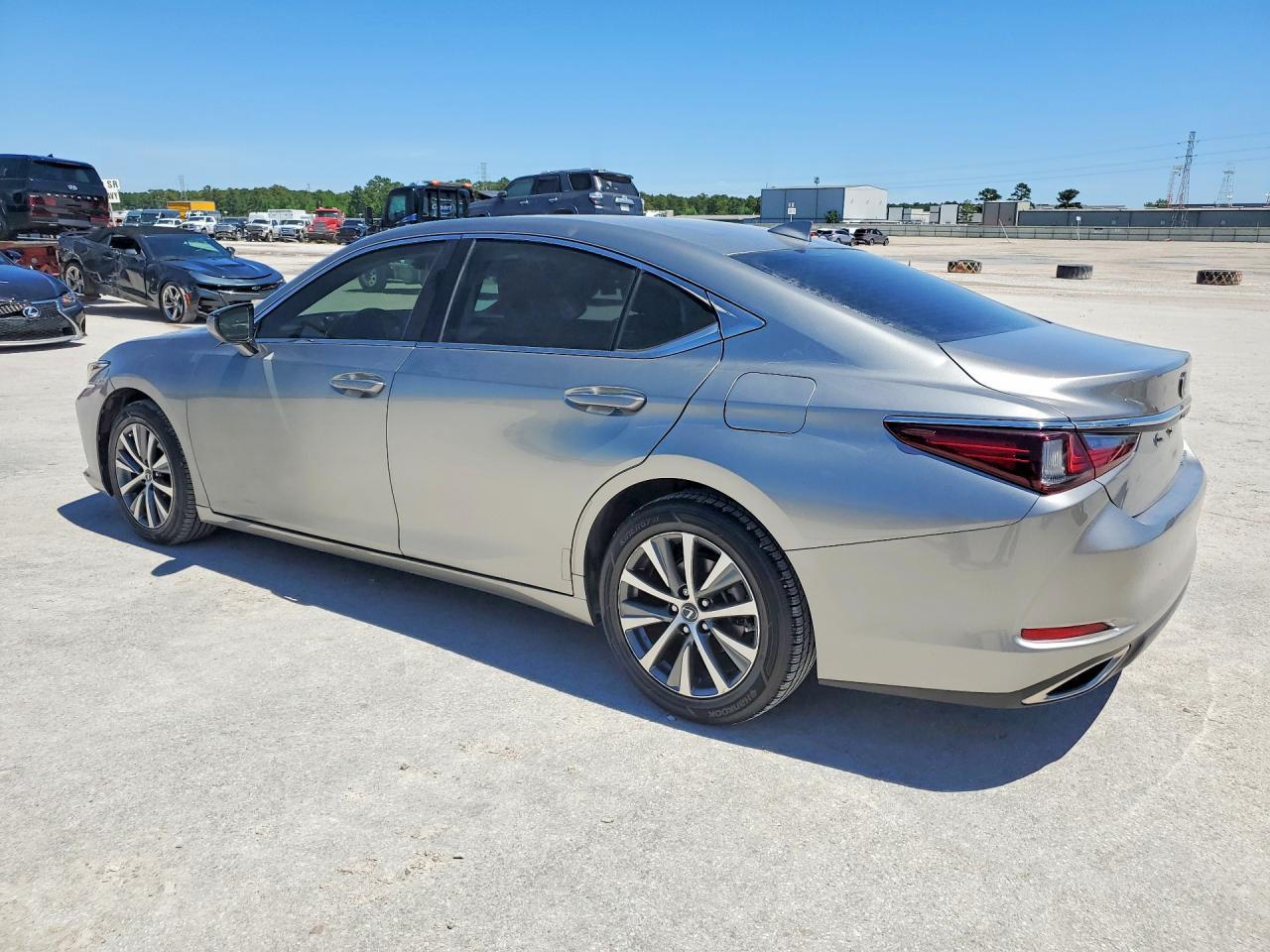 2019 Lexus Es 350 Base - zdjęcie 2