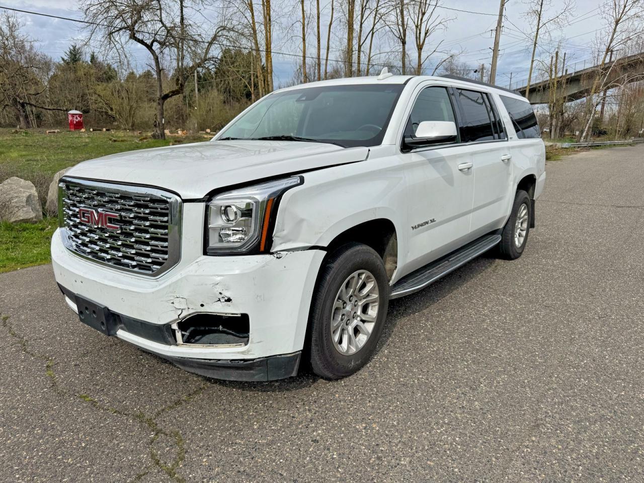 2017 GMC Yukon Xl K1500 Slt - zdjęcie 2