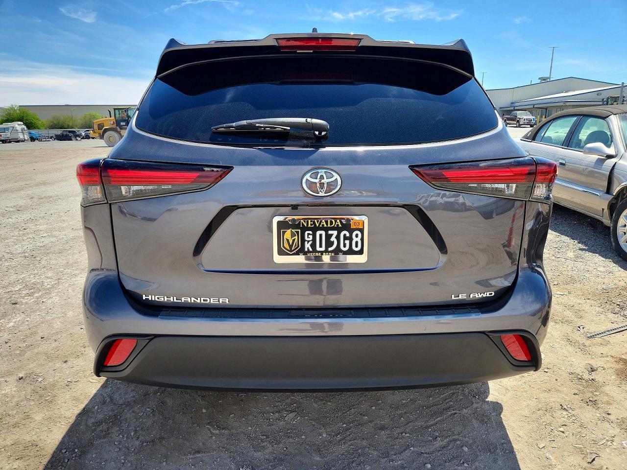 2024 Toyota Highlander Le - zdjęcie 6