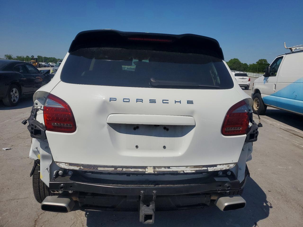2013 Porsche Cayenne - zdjęcie 6