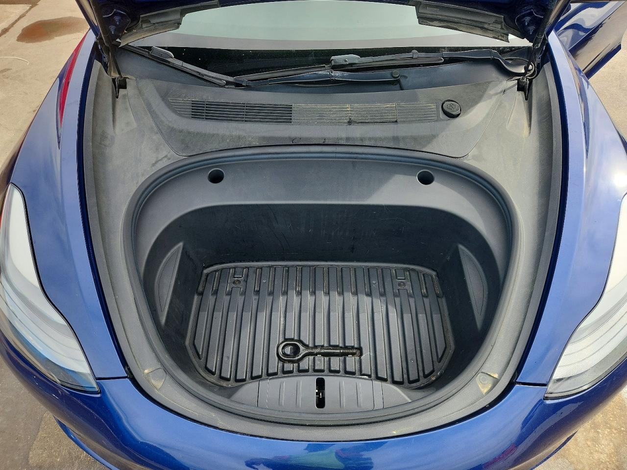 2022 Tesla Model 3 - zdjęcie 11