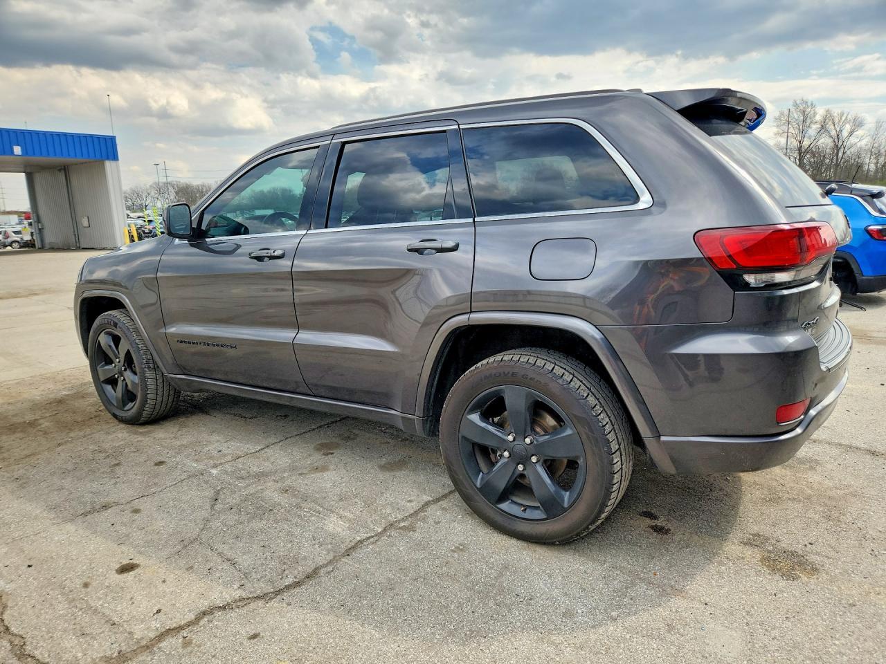 2015 Jeep Grand Cherokee Laredo - zdjęcie 2