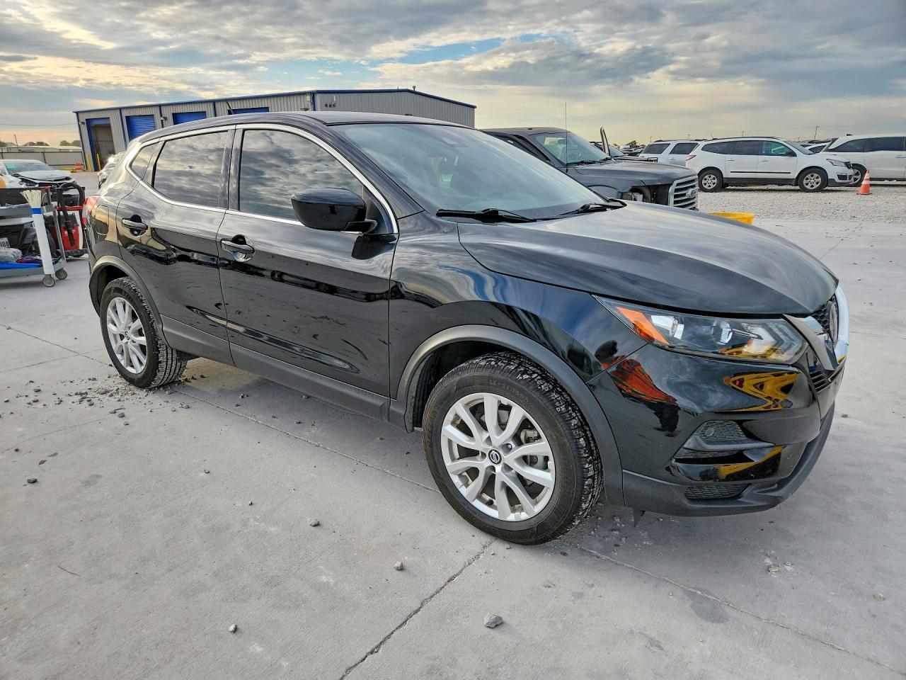 2021 Nissan Rogue Sport S - zdjęcie 4