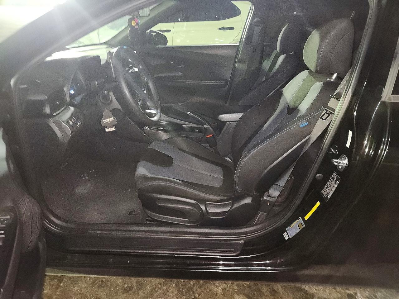 2020 Hyundai Veloster Base - zdjęcie 7