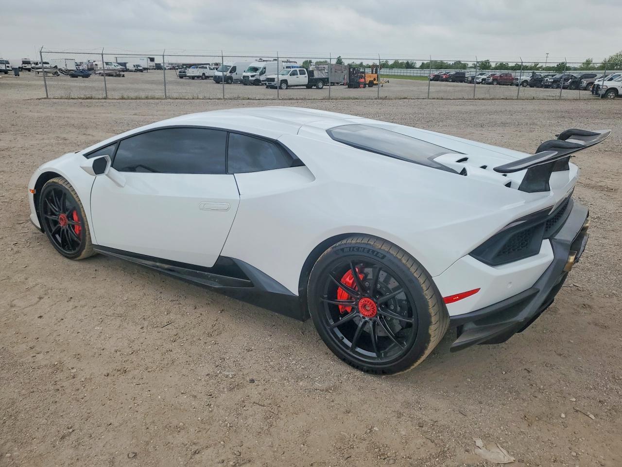 2018 Lamborghini Huracan Performante - zdjęcie 2