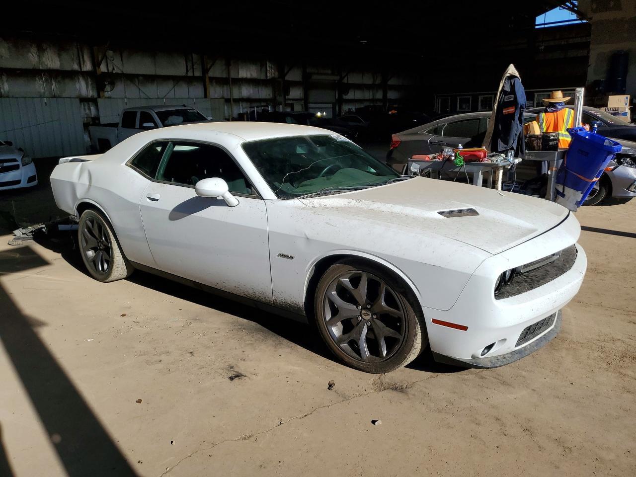 2017 Dodge Challenger R - zdjęcie 5
