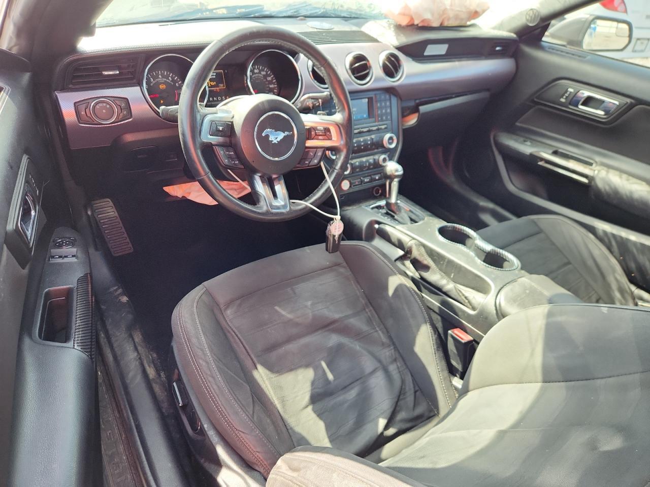 2016 Ford Mustang - zdjęcie 8