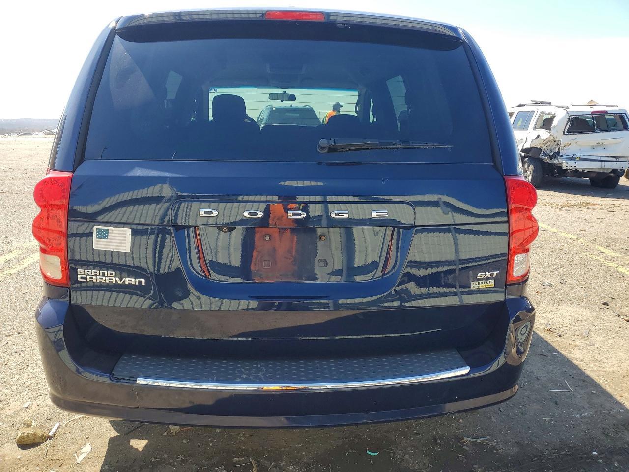 2014 Dodge Grand Caravan Sxt - zdjęcie 6