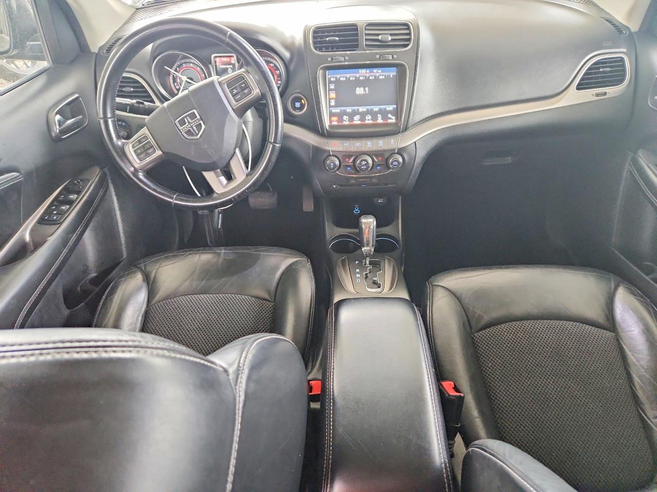 2020 Dodge Journey Crossroad - zdjęcie 8