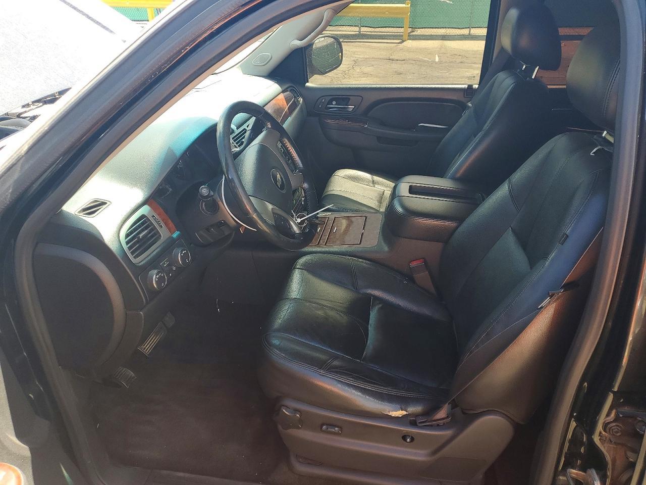 2013 Chevrolet Suburban K1500 Lt - zdjęcie 7