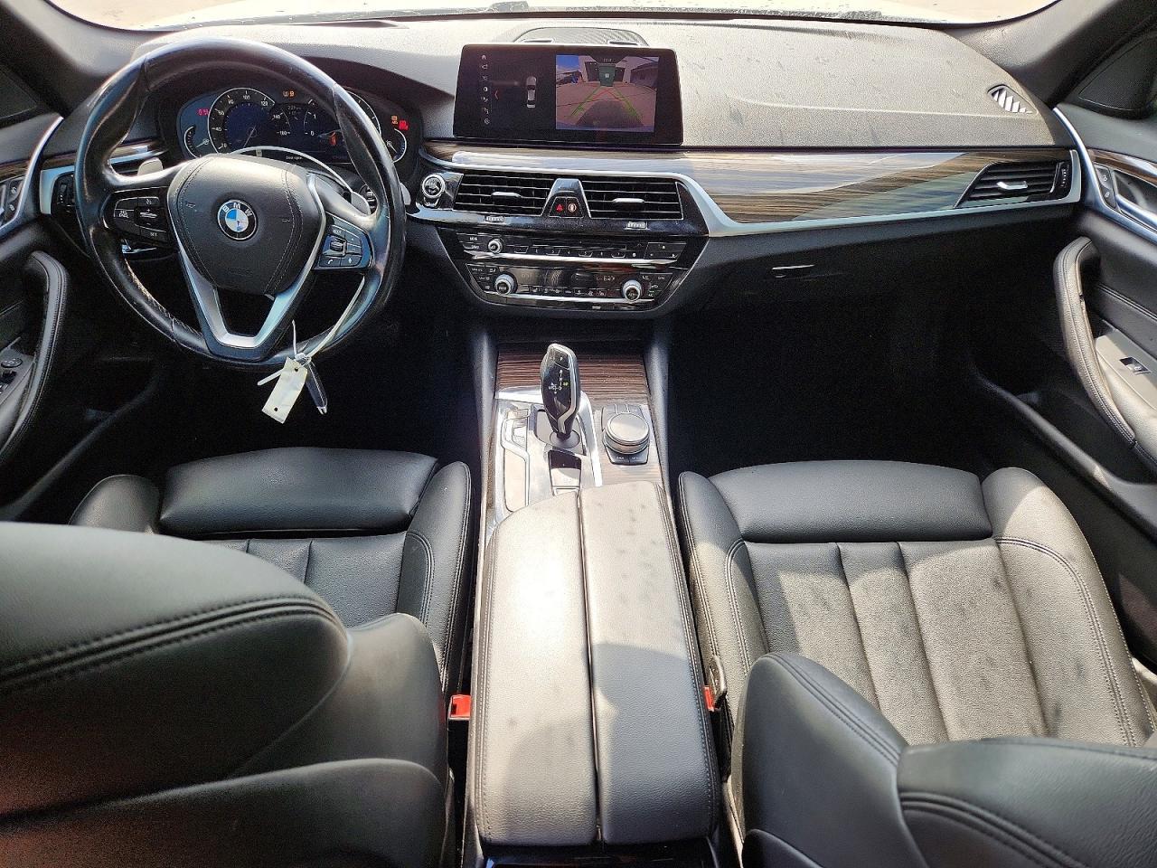 2019 BMW 530 I - zdjęcie 8