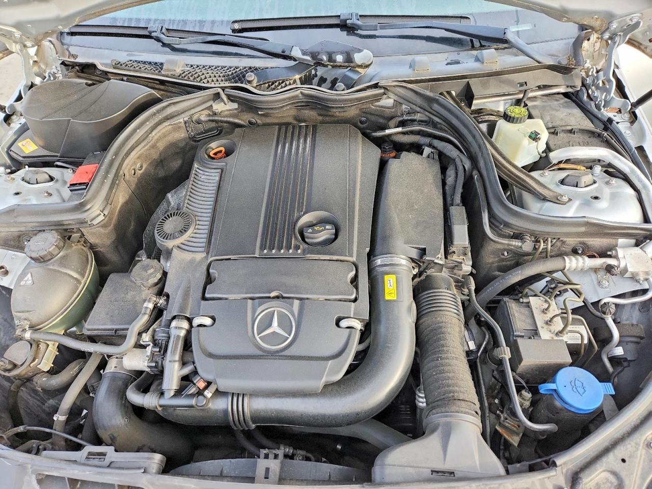 2013 Mercedes-Benz C 250 - zdjęcie 11