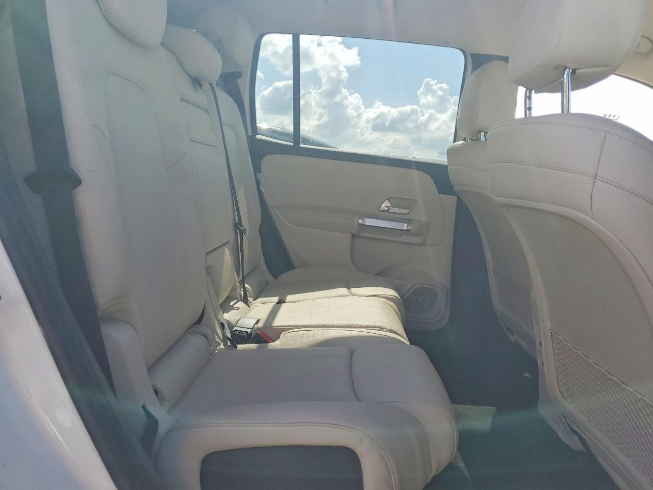 2020 Mercedes-Benz Glb 250 - zdjęcie 11