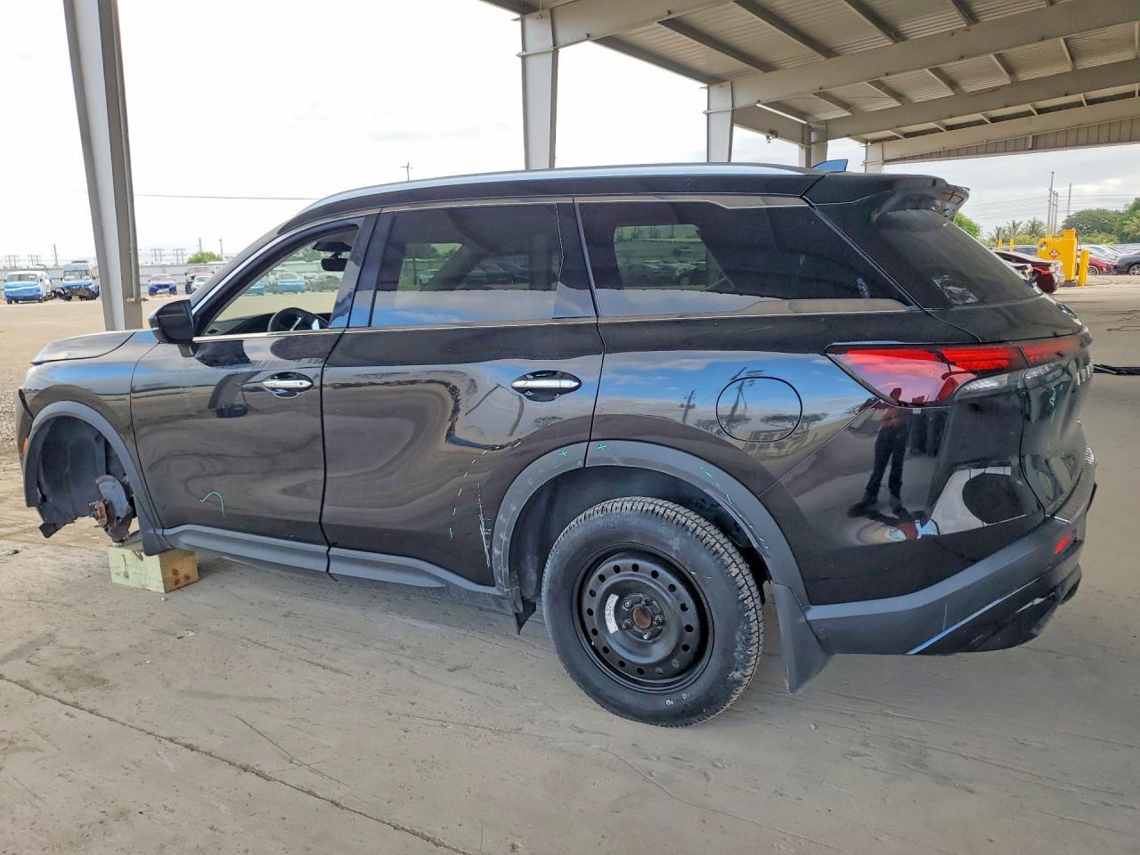 2024 Infiniti Qx60 Luxe - zdjęcie 2