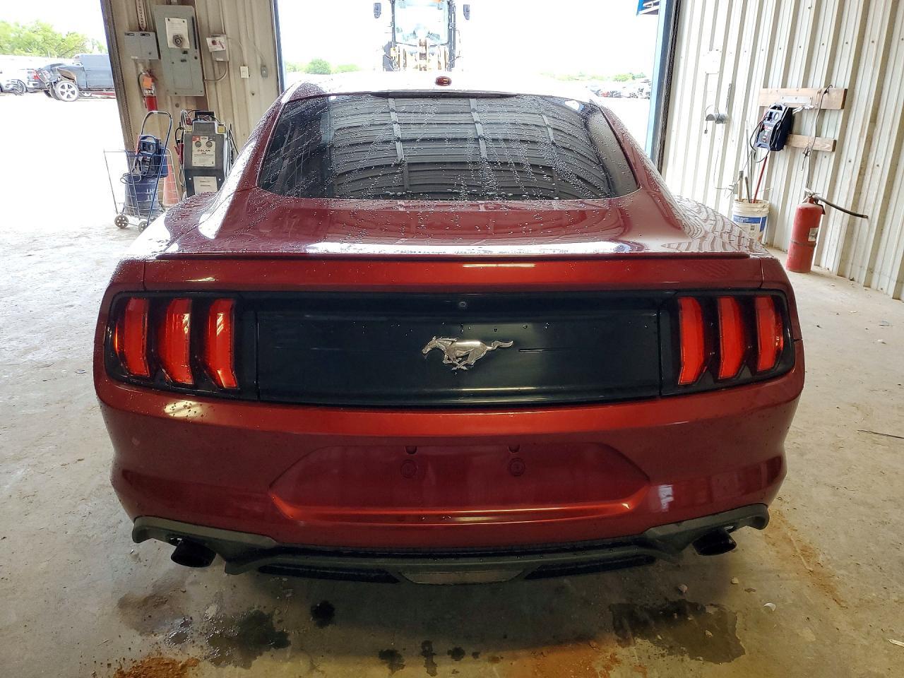 2019 Ford Mustang - zdjęcie 6