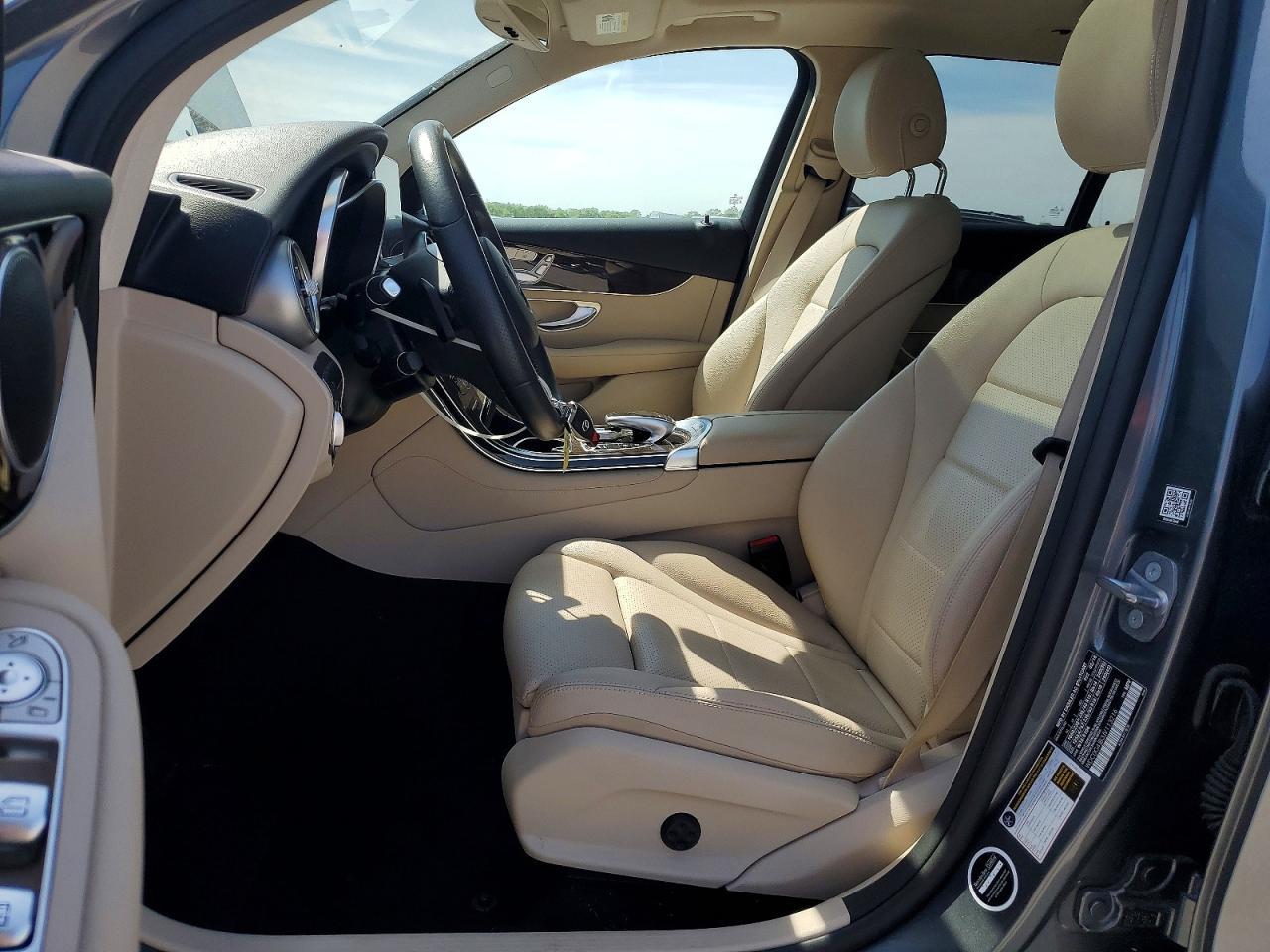 2018 Mercedes-Benz Glc 300 - zdjęcie 7