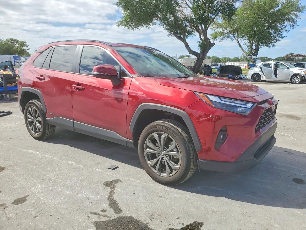 2022 Toyota Rav4 Xle Premium - zdjęcie 4