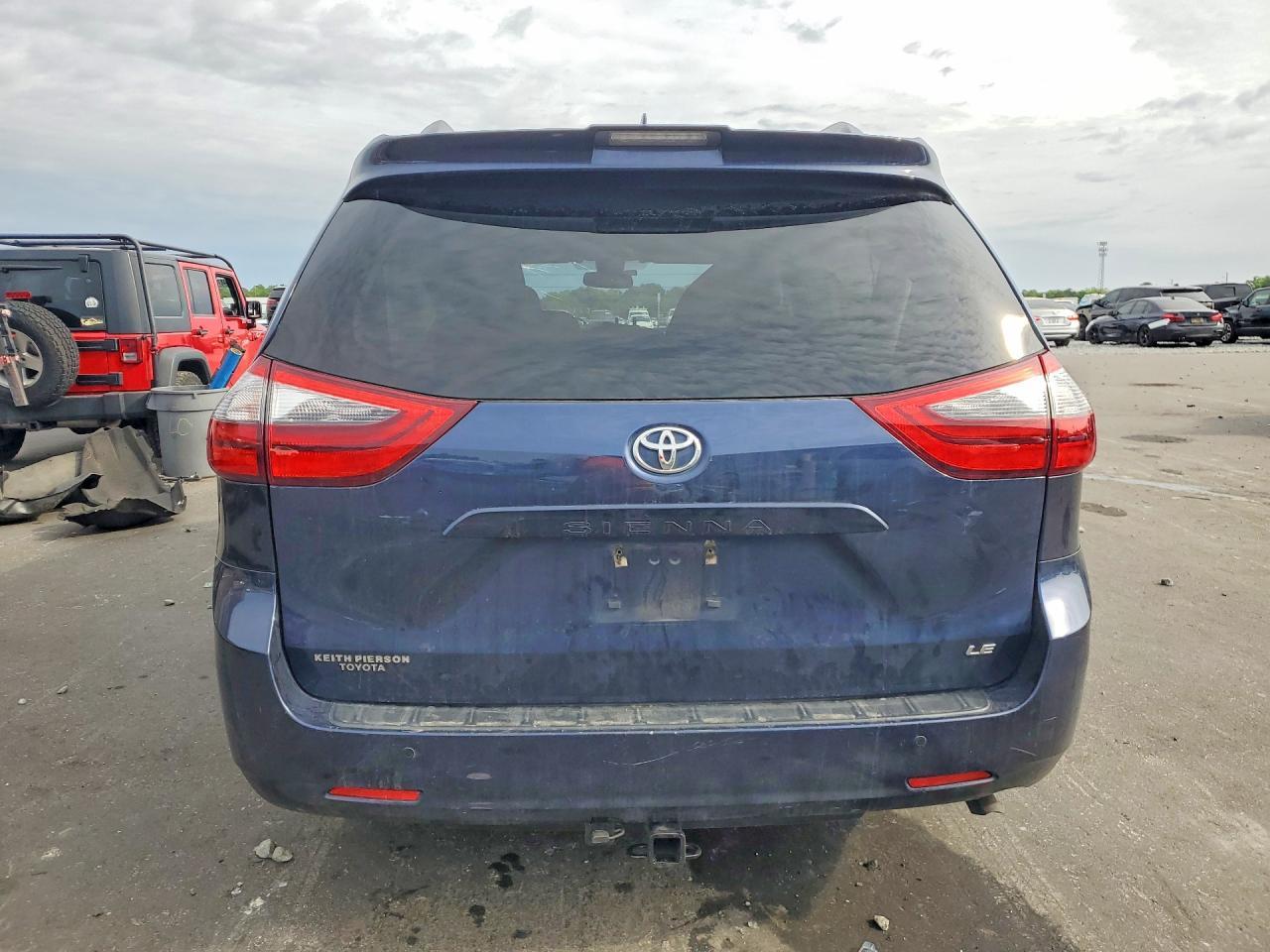 2020 Toyota Sienna Le 8-Passenger - zdjęcie 6