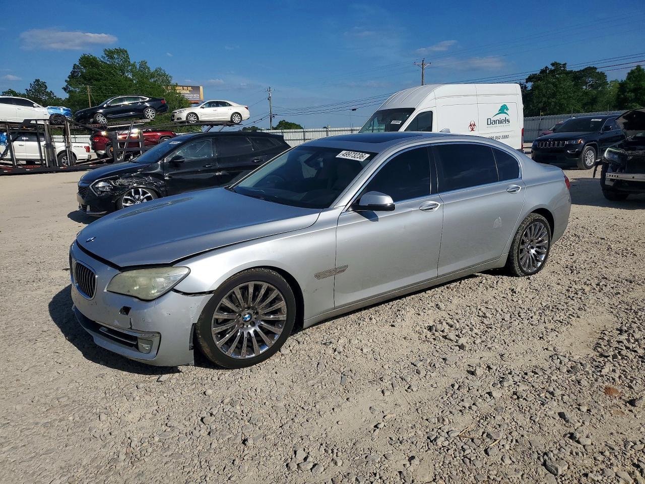 2013 BMW 740 Li - zdjęcie główne