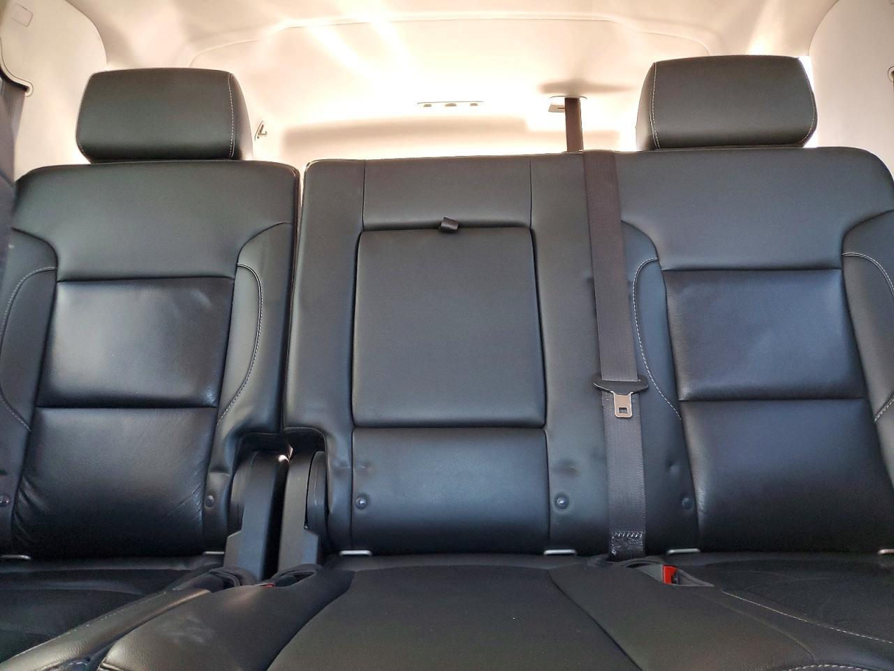 2019 Chevrolet Suburban - zdjęcie 10