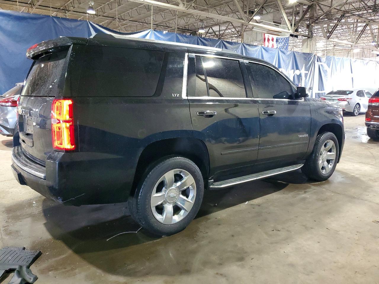 2015 Chevrolet Tahoe C1500 Ltz - zdjęcie 3