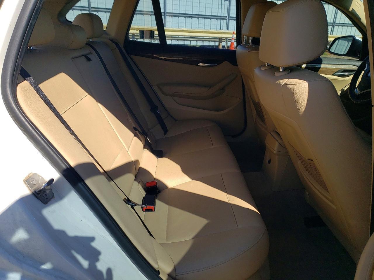 2015 BMW X1 xDrive28I - zdjęcie 11