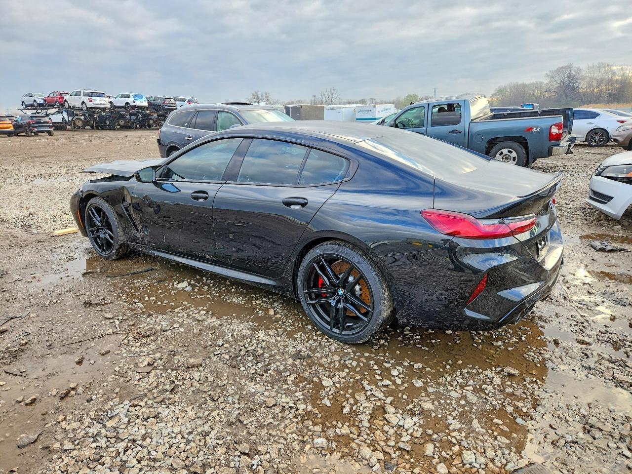 2025 BMW M8 - zdjęcie 2