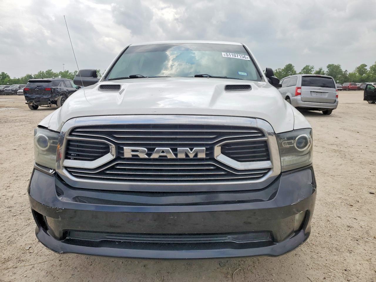 2017 Ram 1500 Sport - zdjęcie 5