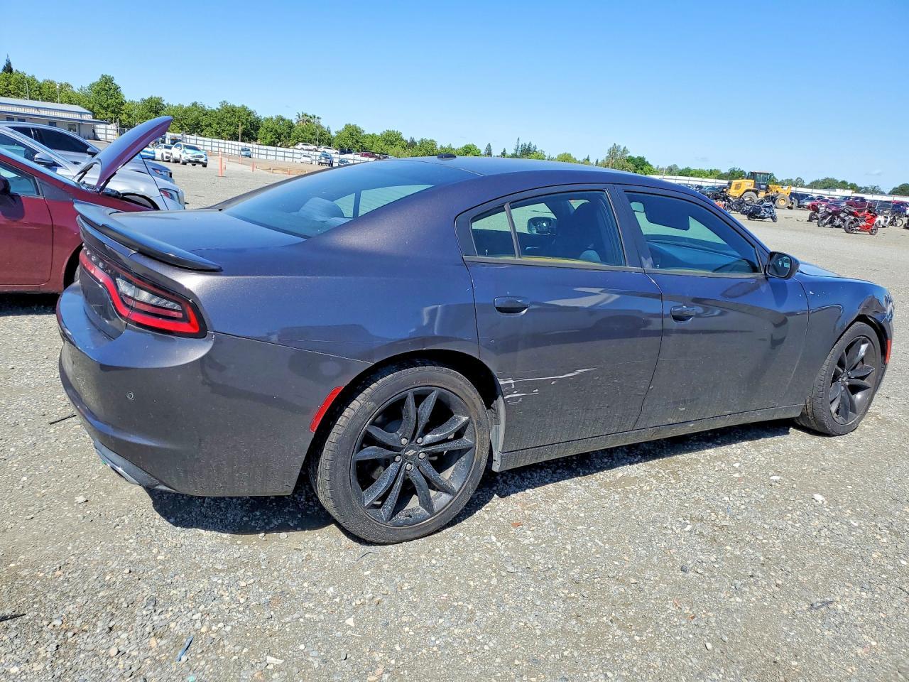 2018 Dodge Charger Sxt - zdjęcie 3