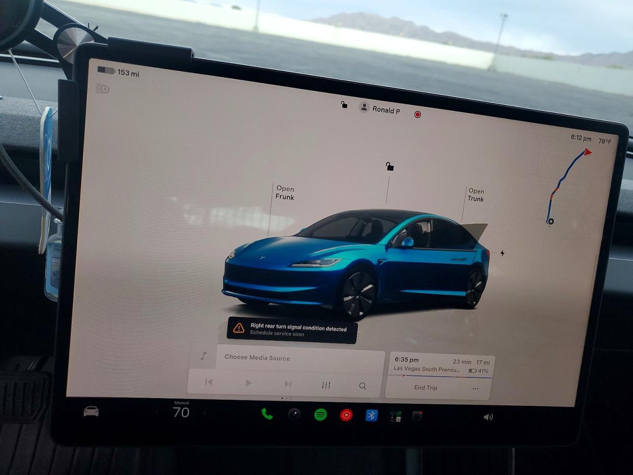 2025 Tesla Model 3 - zdjęcie 9