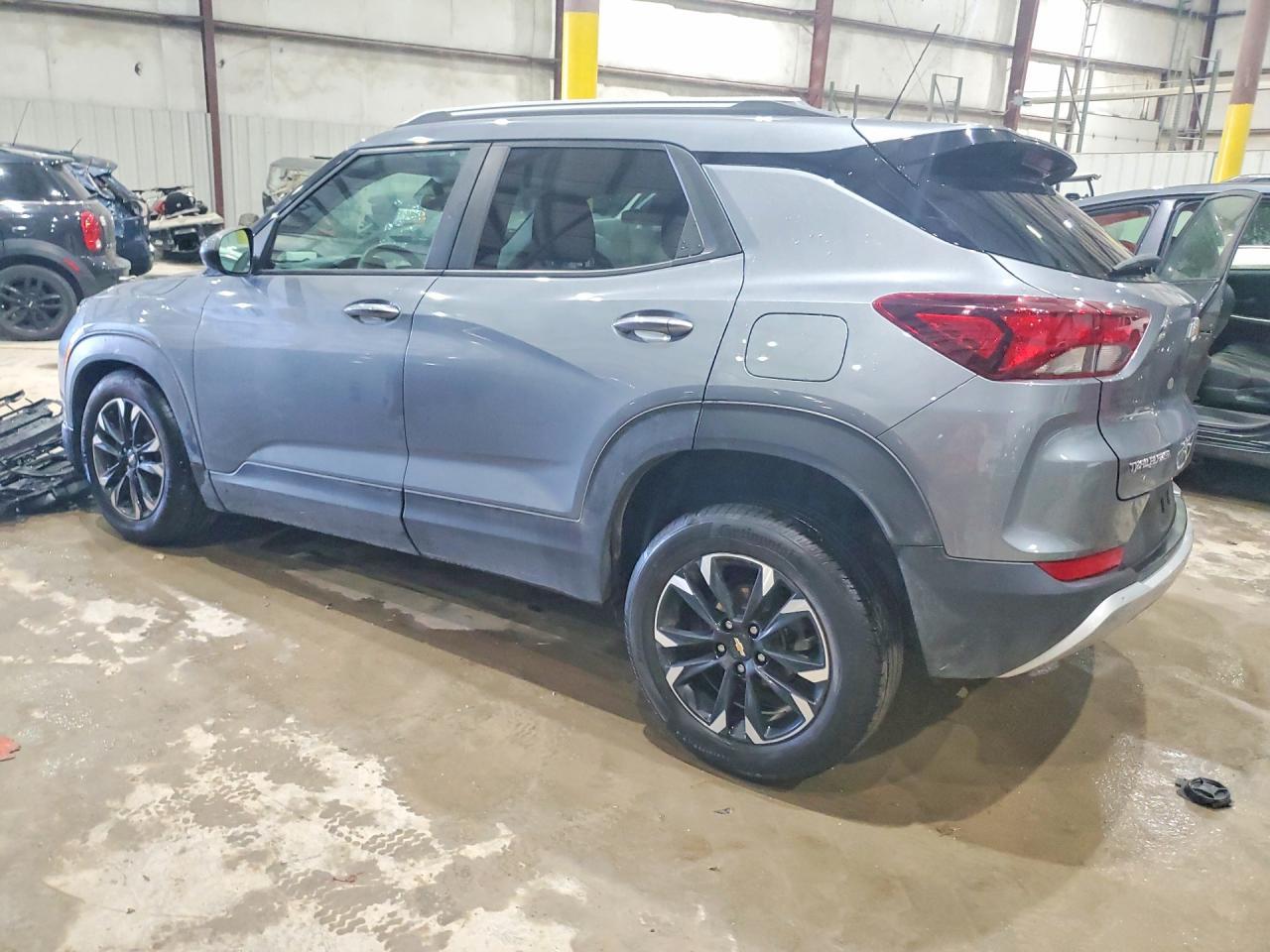 2022 Chevrolet Trailblazer Lt - zdjęcie 2