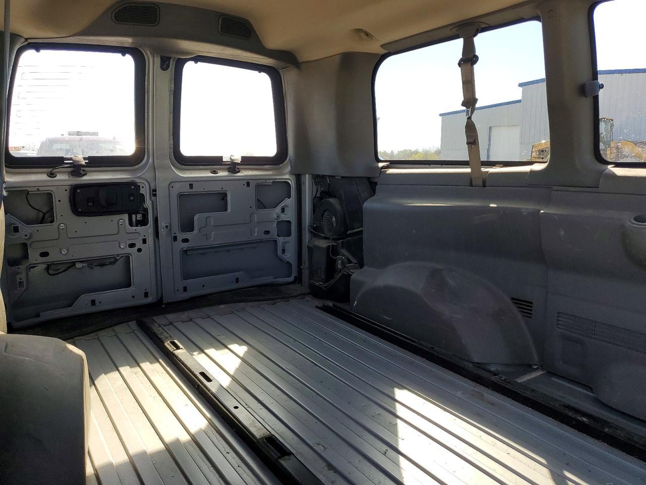 2014 Chevrolet Express G1500 Ls - zdjęcie 11