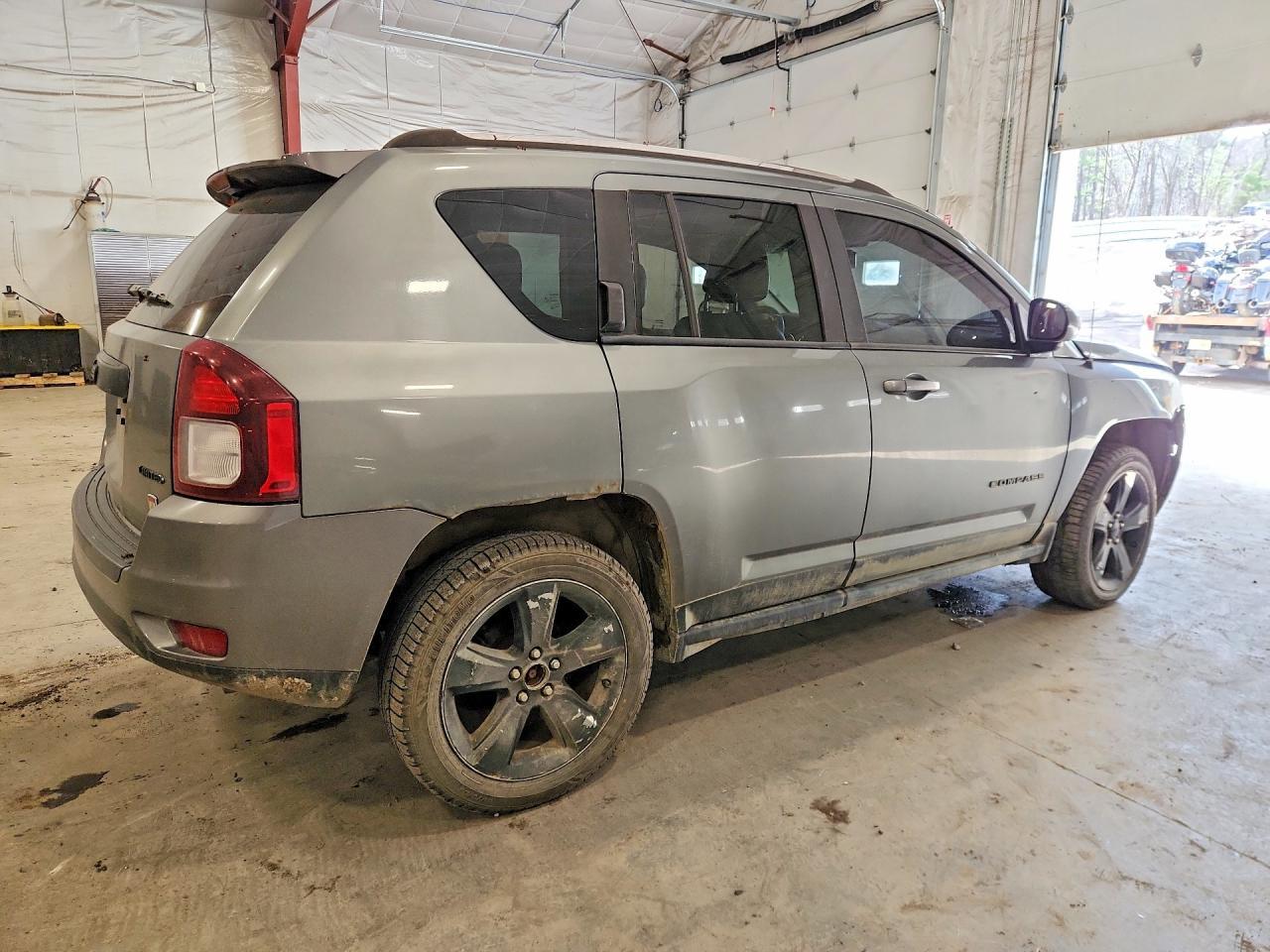 2014 Jeep Compass Limited - zdjęcie 3